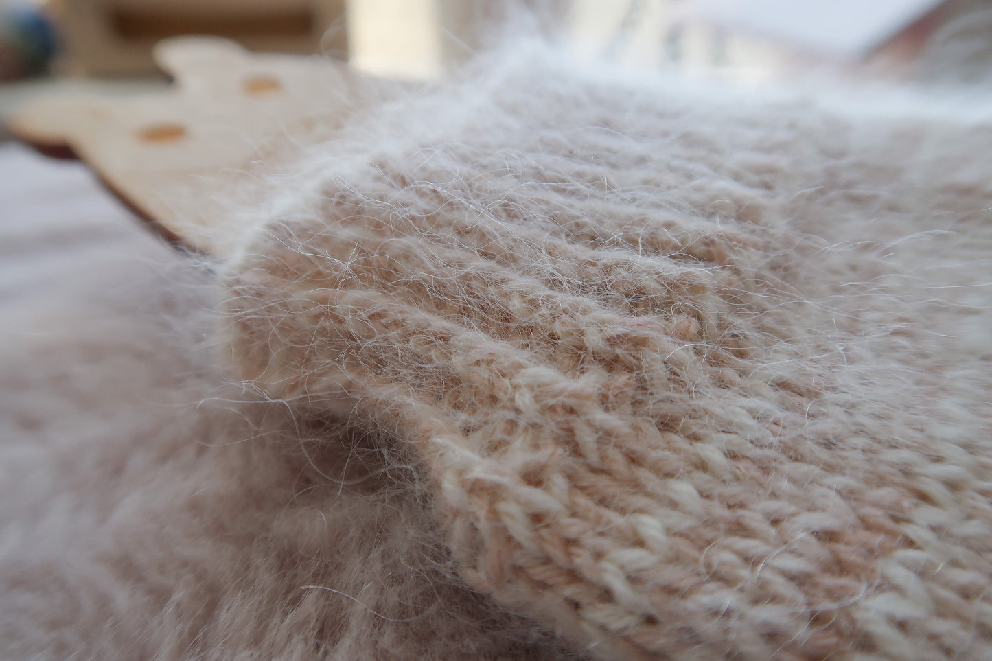 Yarn Set: Caramel Latte Mittens